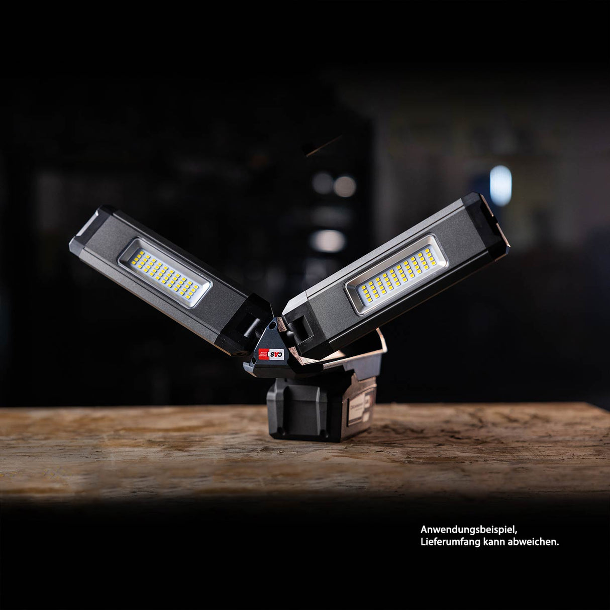 SCANGRIP Flutlichtstrahler mit zwei Leuchtenköpfen und Stativ, 2500 Lumen - Tower Compact Connect