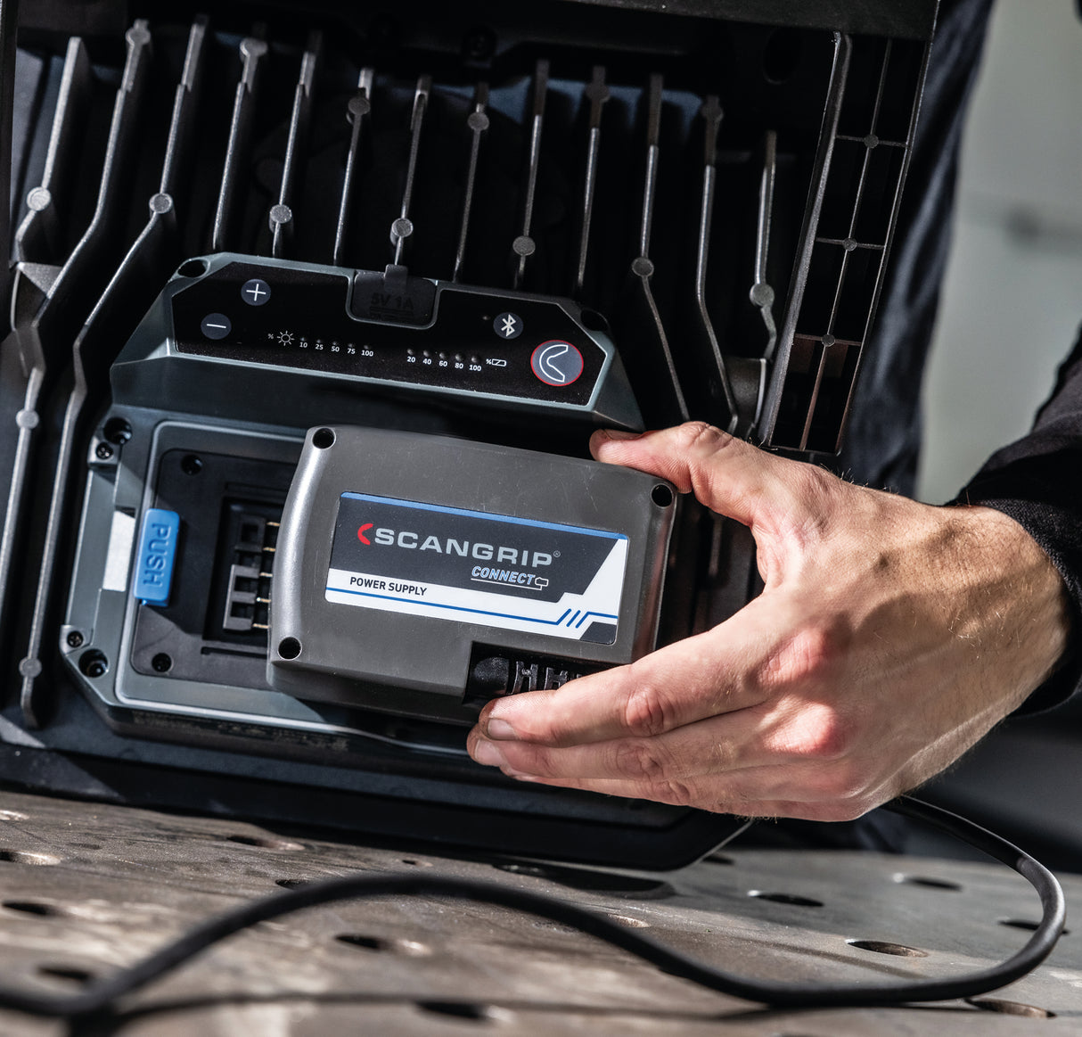 SCANGRIP Netz-Adapter für CONNECT-Arbeitsleuchten - 03.6123C