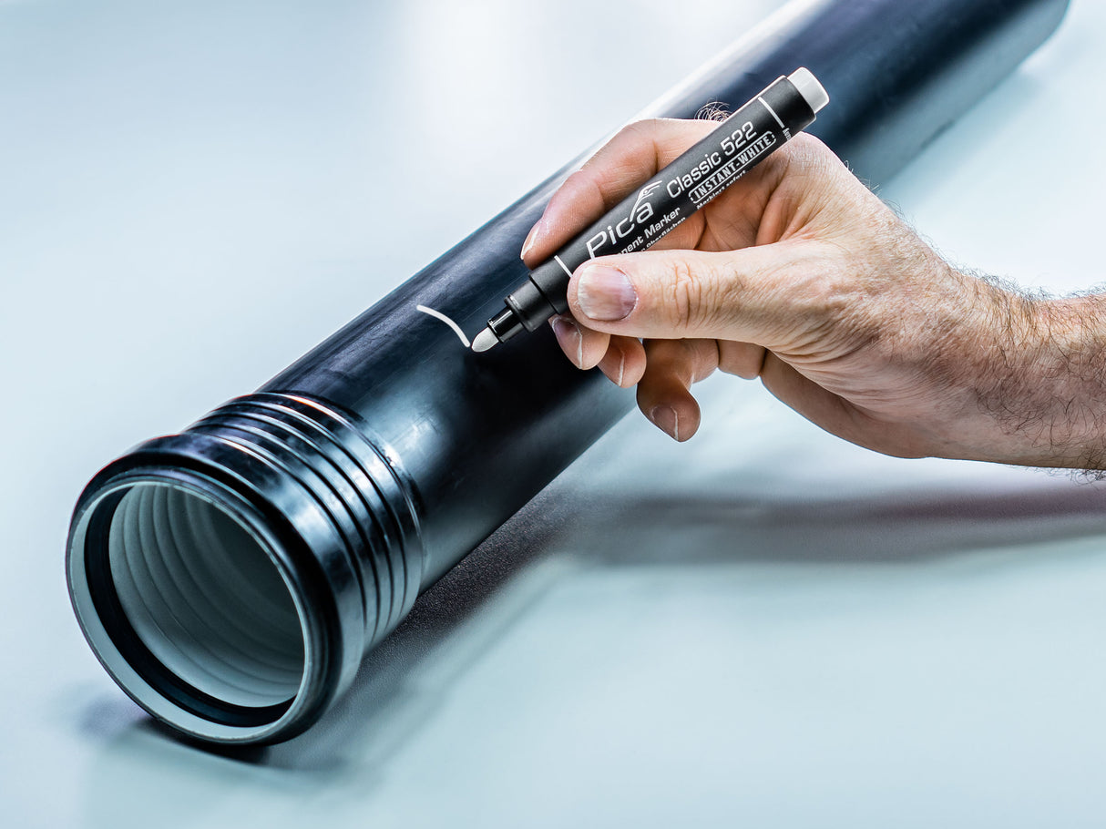 522-52_instant-white-marker_use_1_MASTER