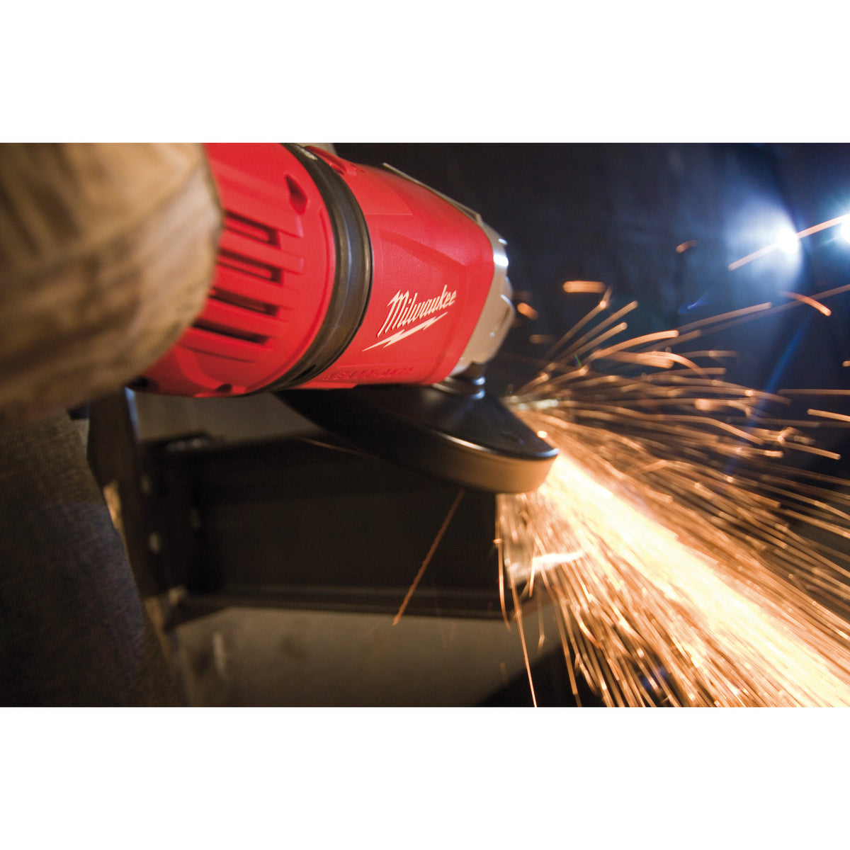 Milwaukee Winkelschleifer AGVM24-230GEXProTector - Produktbild 6