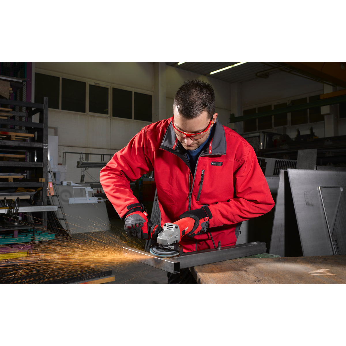 Milwaukee Winkelschleifer AGV10 - Produktbild 7