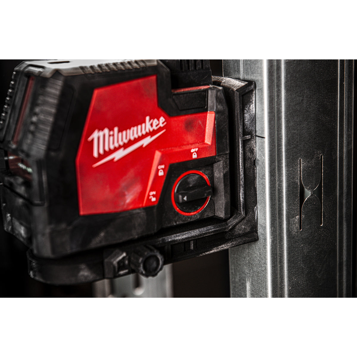 Milwaukee Kreuzlinienlaser L4CLL - Produktbild 10