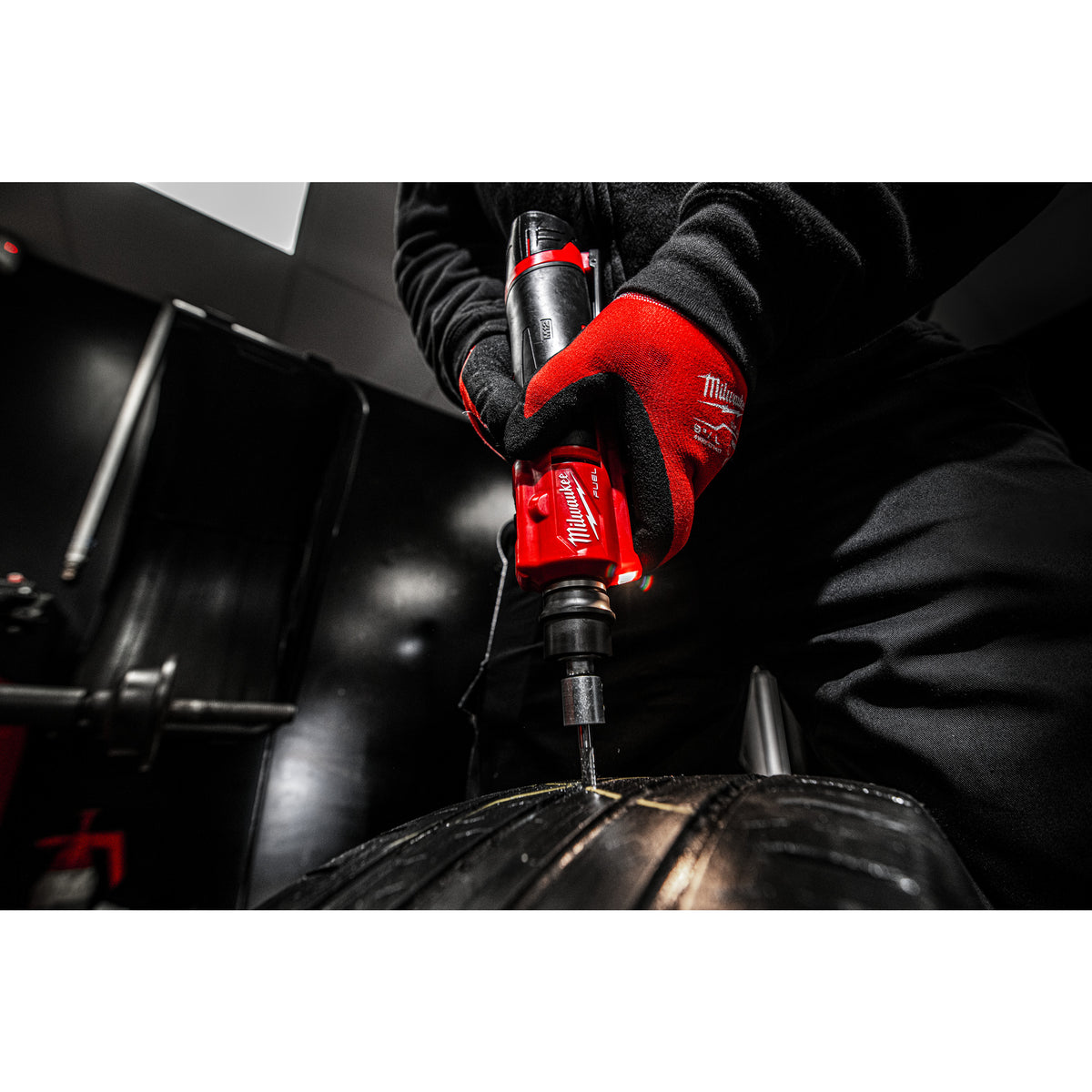 Milwaukee M12 FUEL™ Akku-Reifenaufraugerät M12FTB - Produktbild 7