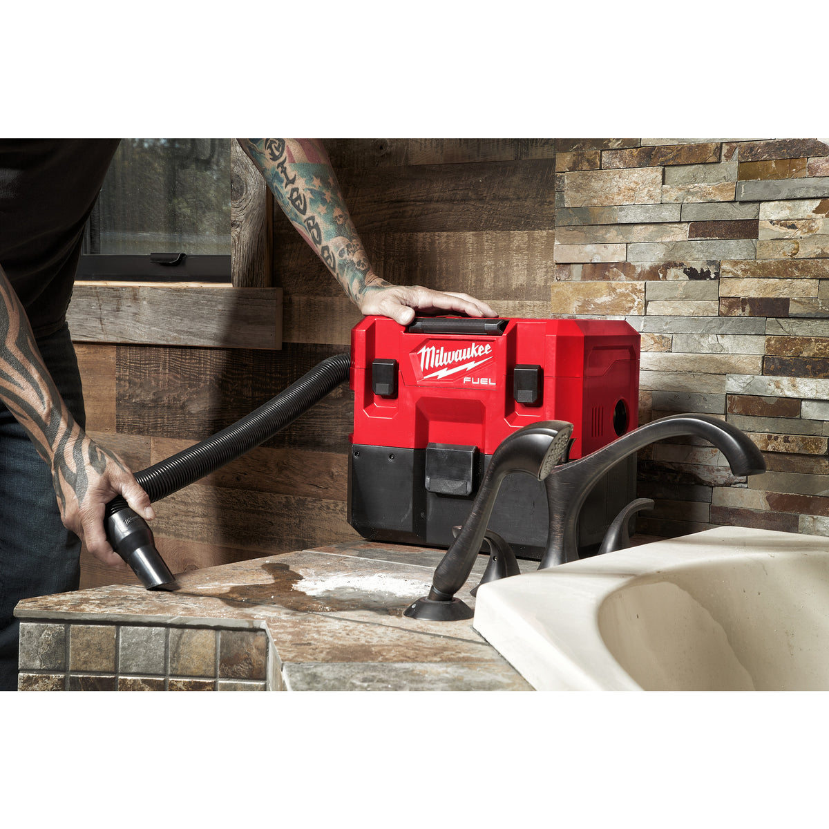 Milwaukee M12 FUEL™ Akku-Nass/Trockensauger M12FVCL - Produktbild 12
