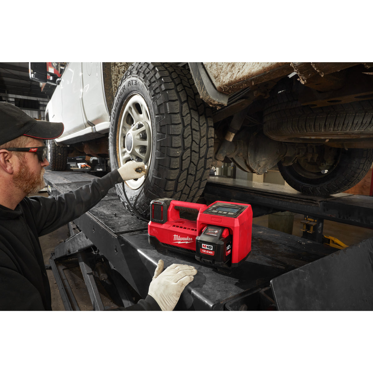 Milwaukee M18™ Akku-Kompressor M18BI - Produktbild 7