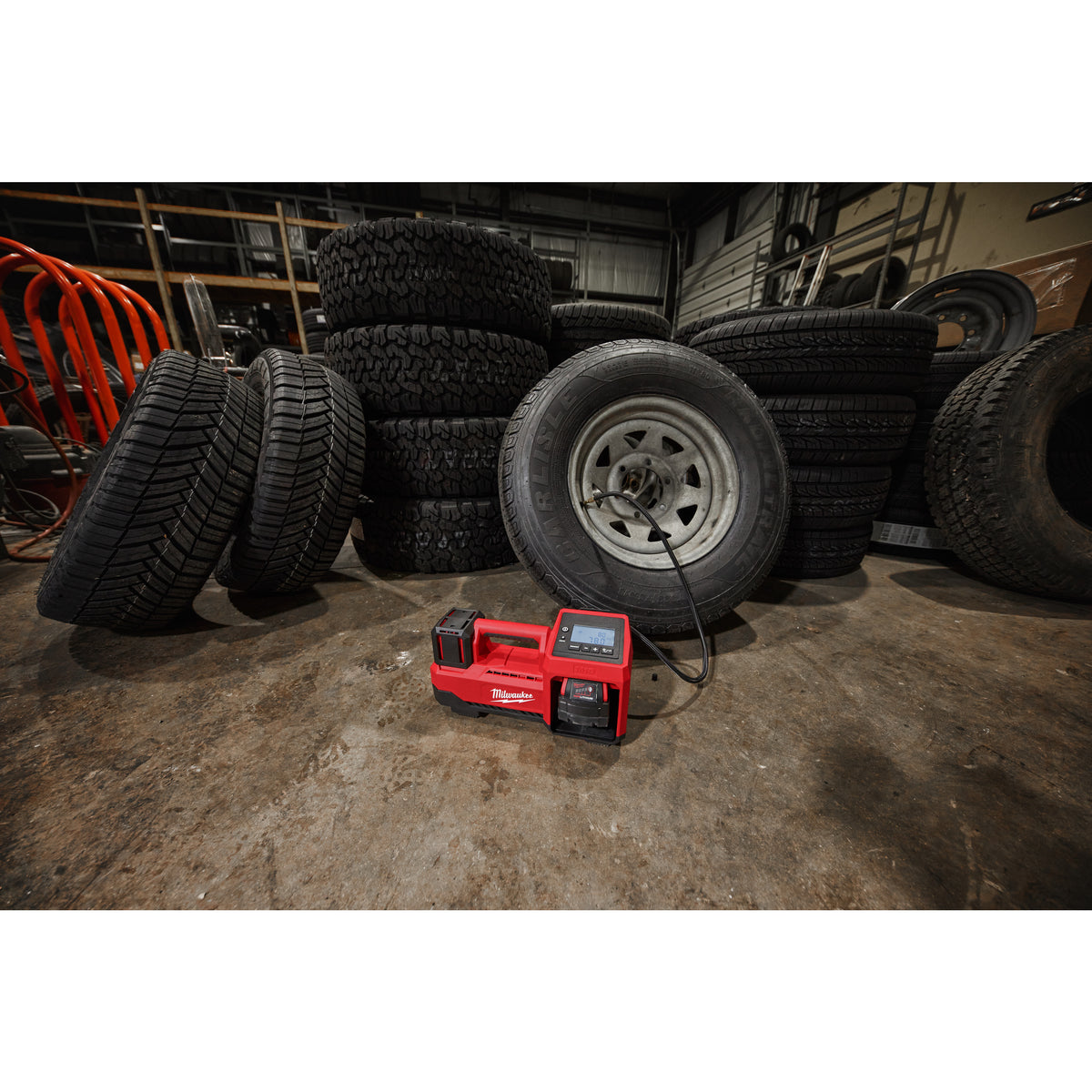 Milwaukee M18™ Akku-Kompressor M18BI - Produktbild 9