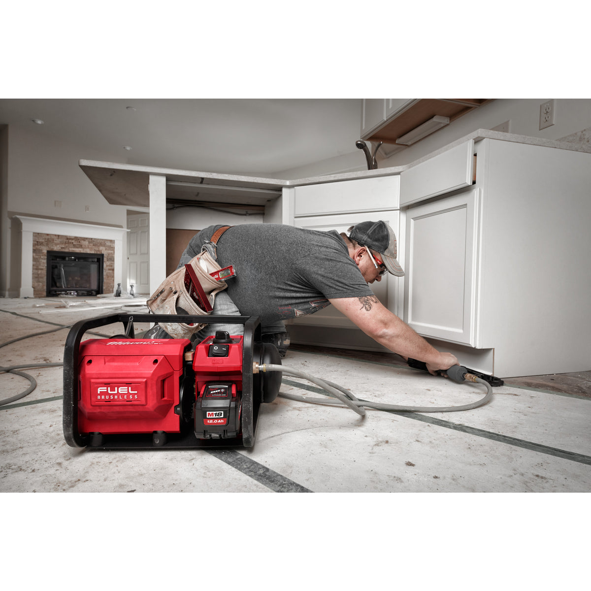 Milwaukee M18 FUEL™ Akku-Kompressor M18FAC - Produktbild 12