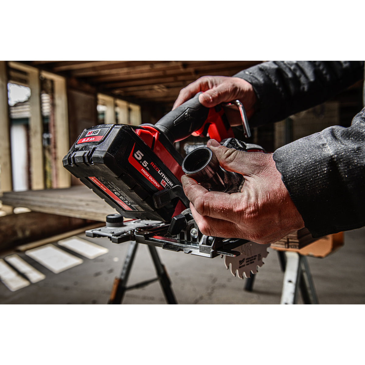 Milwaukee M18 FUEL™ Akku-Handkreissäge M18FCSDC165 - Produktbild 10