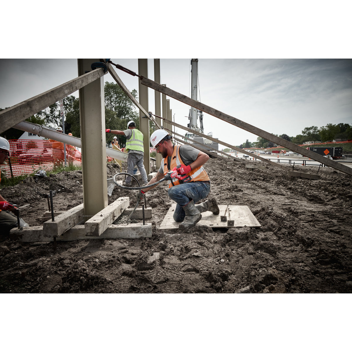 Milwaukee M18 FUEL™ Akku-Betonrüttler M18FCVN24 - Produktbild 9