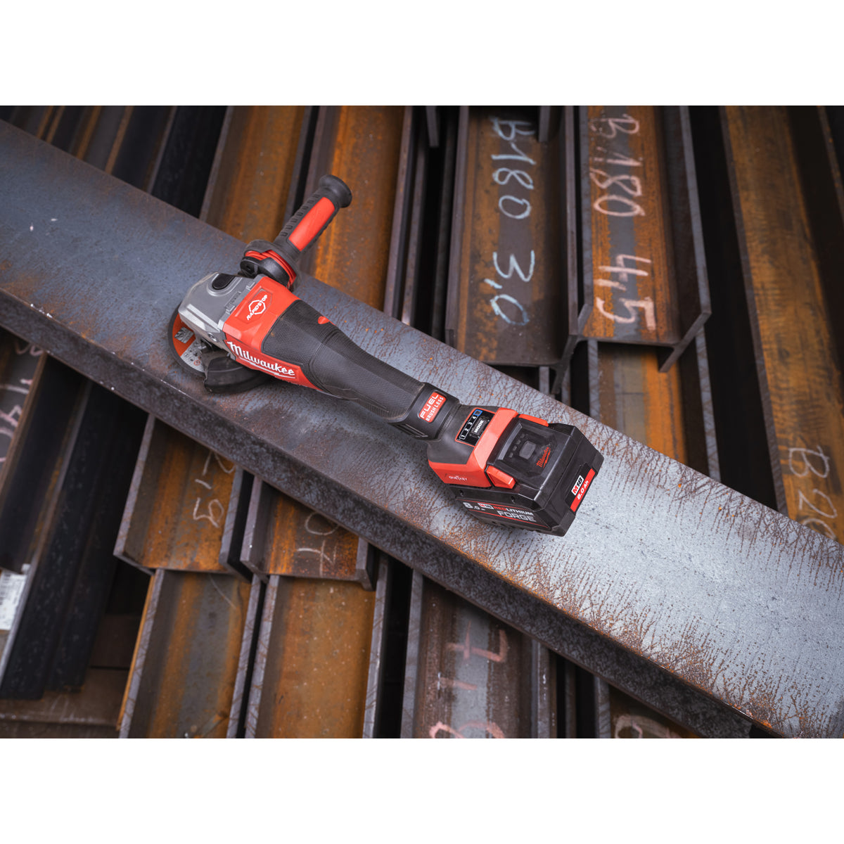 Milwaukee M18 FUEL™ Akku-Hochleistungswinkelschleifer 125mm mit Geschwindigkeitsregler & ONE-KEY Gen 2 M18FHSAGO125VXPDB2 - Produktbild 12