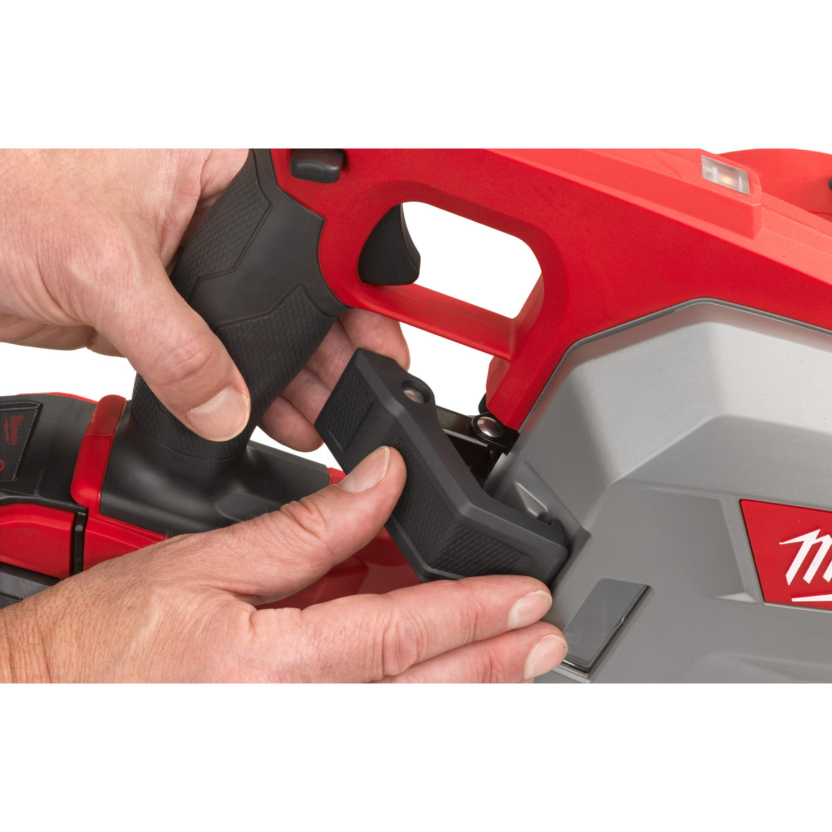 Milwaukee M18 FUEL™ Akku-Metallkreissäge M18FMCS66 - Produktbild 11