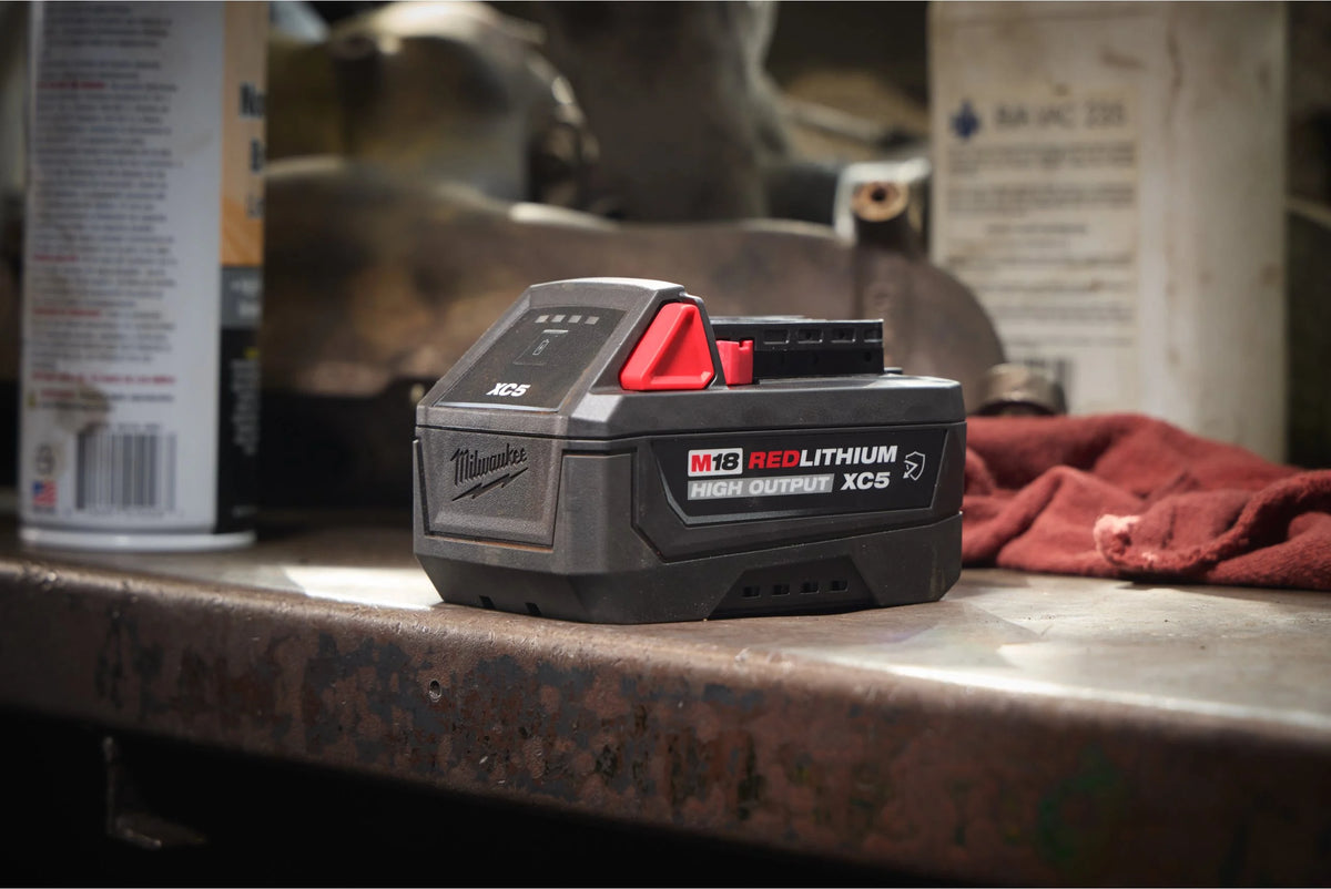 Milwaukee M18HB5-CR M18 HIGH OUTPUT 5.0 Ah Chemieresistenter Akkupack