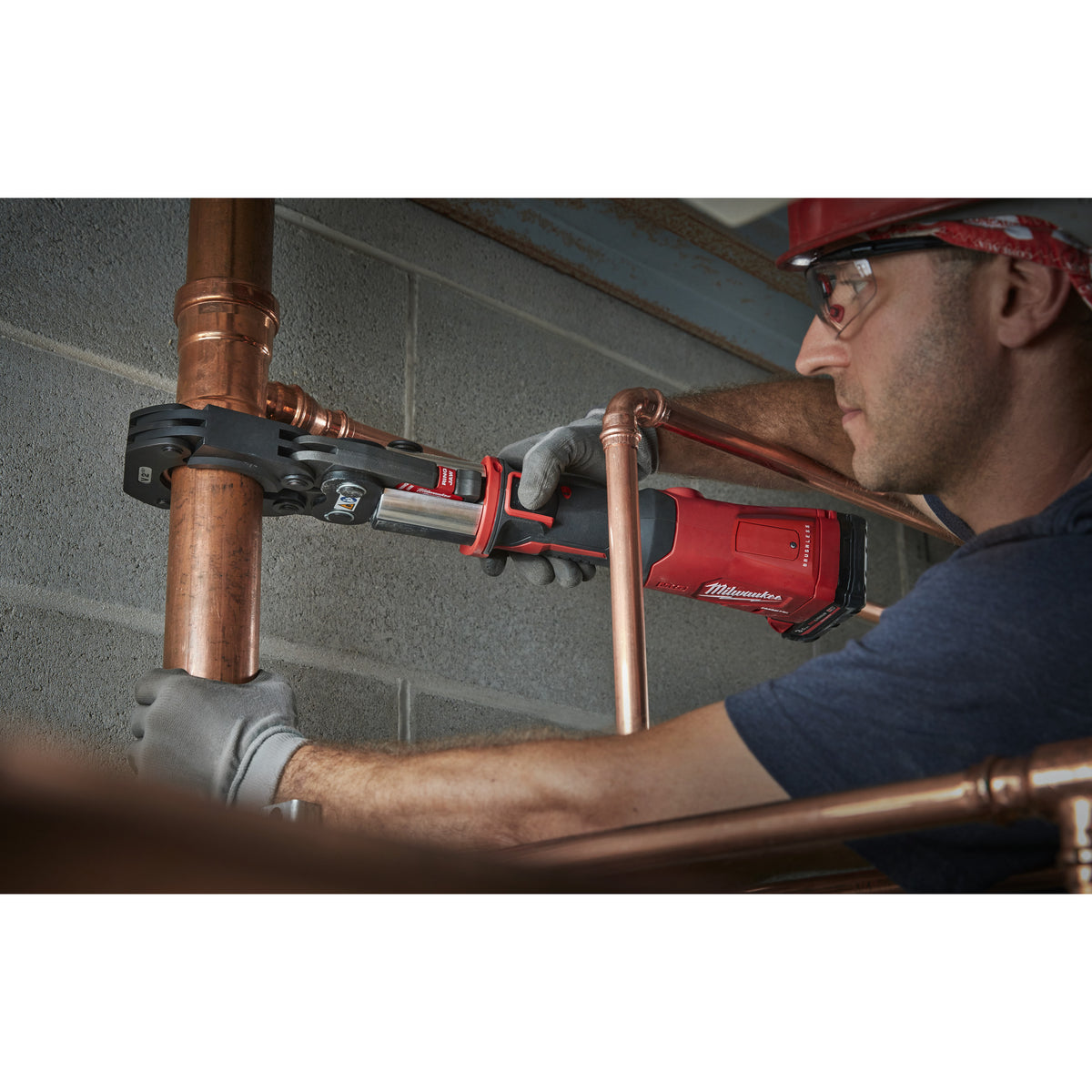Milwaukee M18™ ONE KEY™ Bürstenloses Akku-Presswerkzeug (Sanitär) M18ONEBLHPT-302C V-SET - Produktbild 3