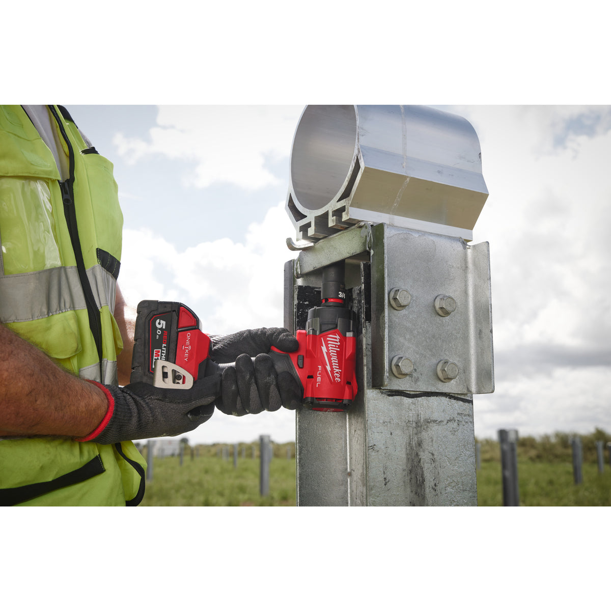 Milwaukee M18™ Fuel ONE-KEY™ 1/2" Akku-Schlagschrauber für Solaranlagen M18ONEFIW2FC12 - Produktbild 12