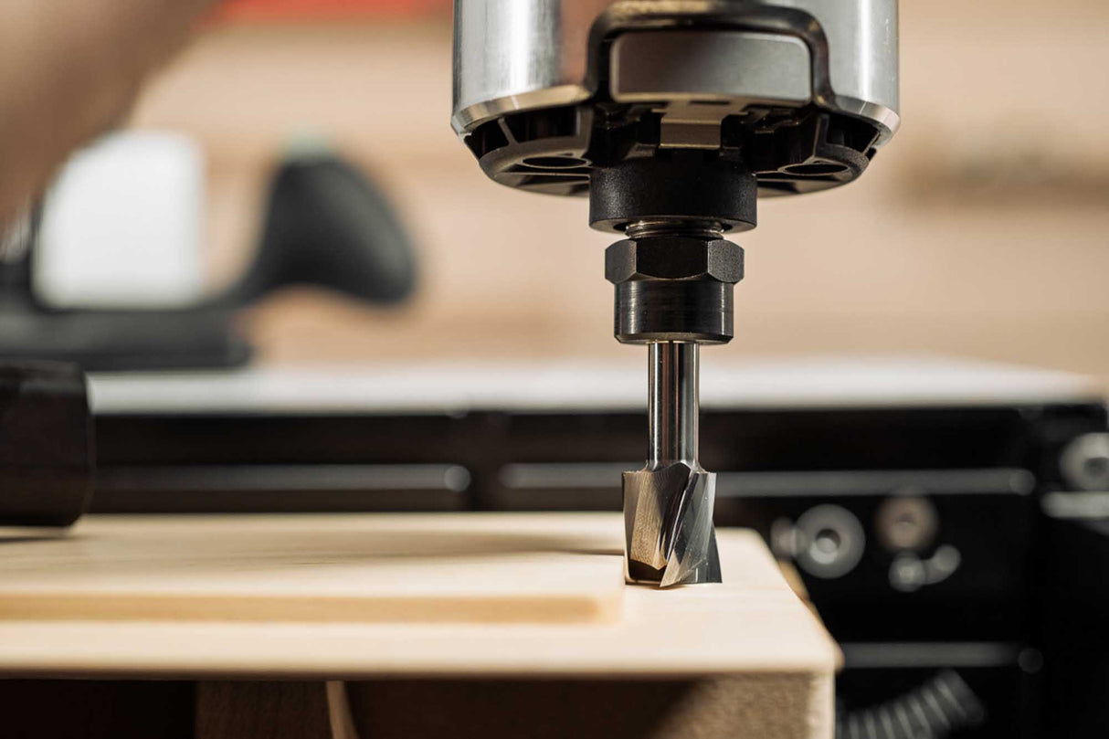 Web_ClearingRouterBit-8