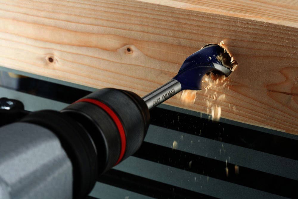 blue_groove_6x_wood_boring_bit_in-use_3_low7d08ccc1-f022-e411-a5d2-901b0e17a14e