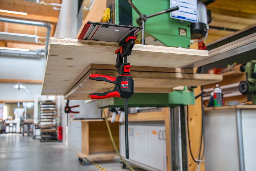 NEUHEIT: Bessey 360Grad Einhand-Tischzwingen-Set (für Führungsschienen) - EZR360-15SET