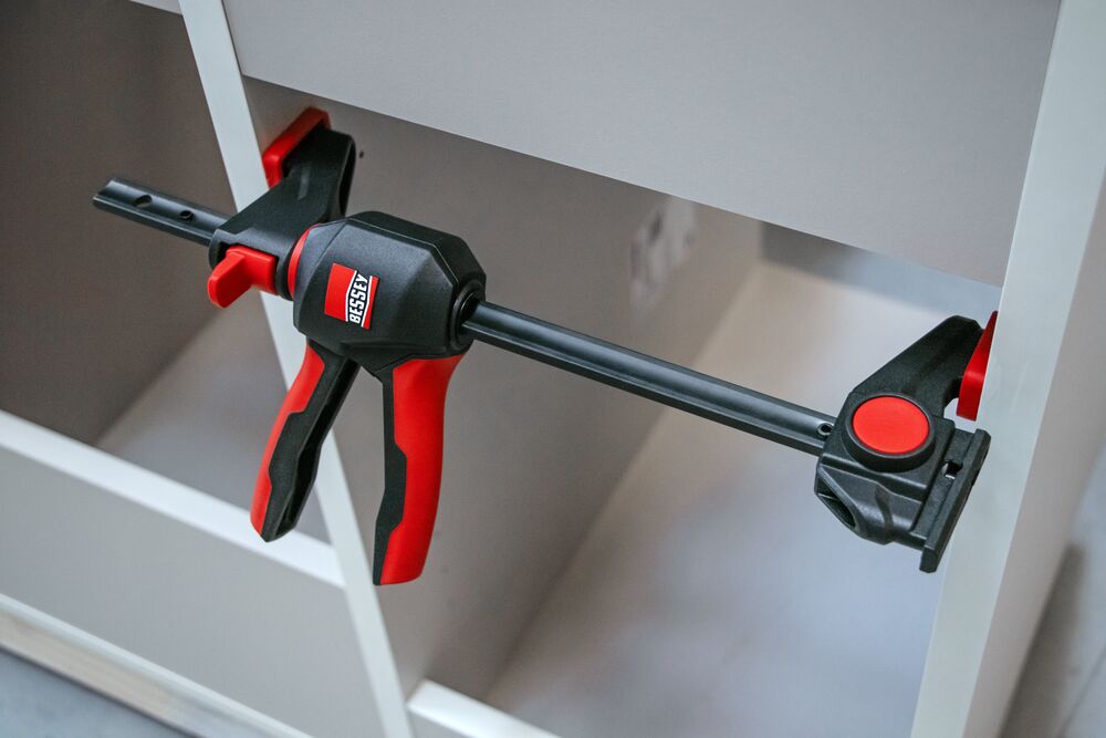 NEUHEIT: Bessey 360Grad Einhand-Tischzwingen-Set (für Führungsschienen) - EZR360-15SET