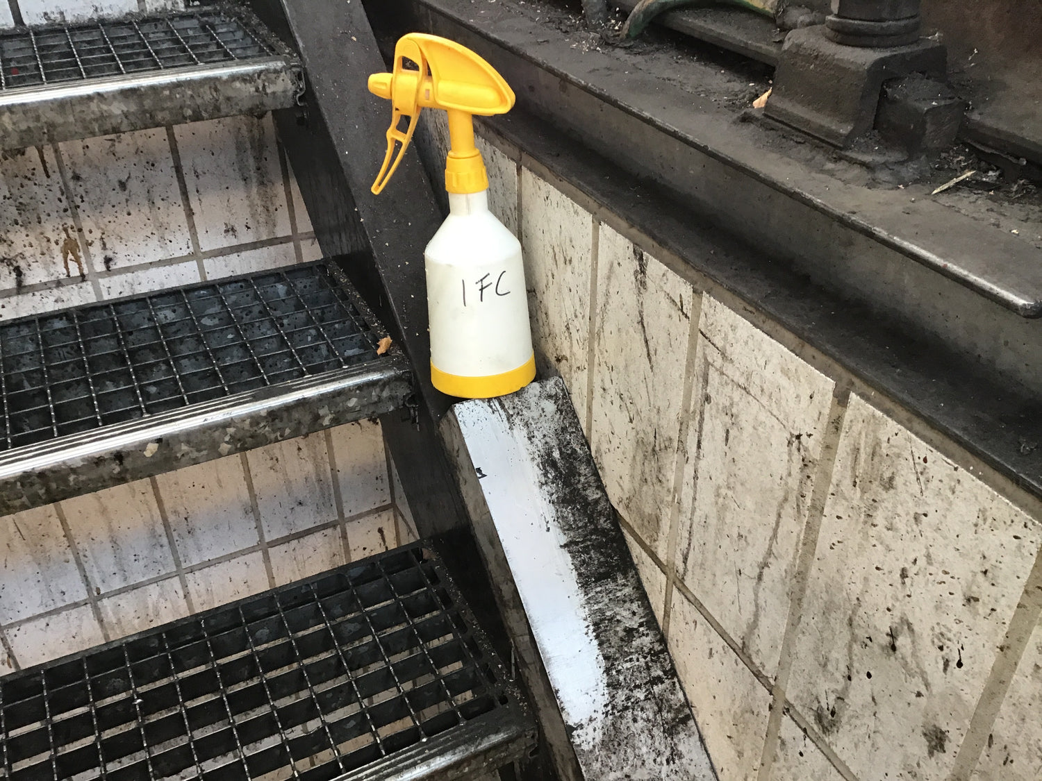 industrial_floor_cleaner_5_g1279-5