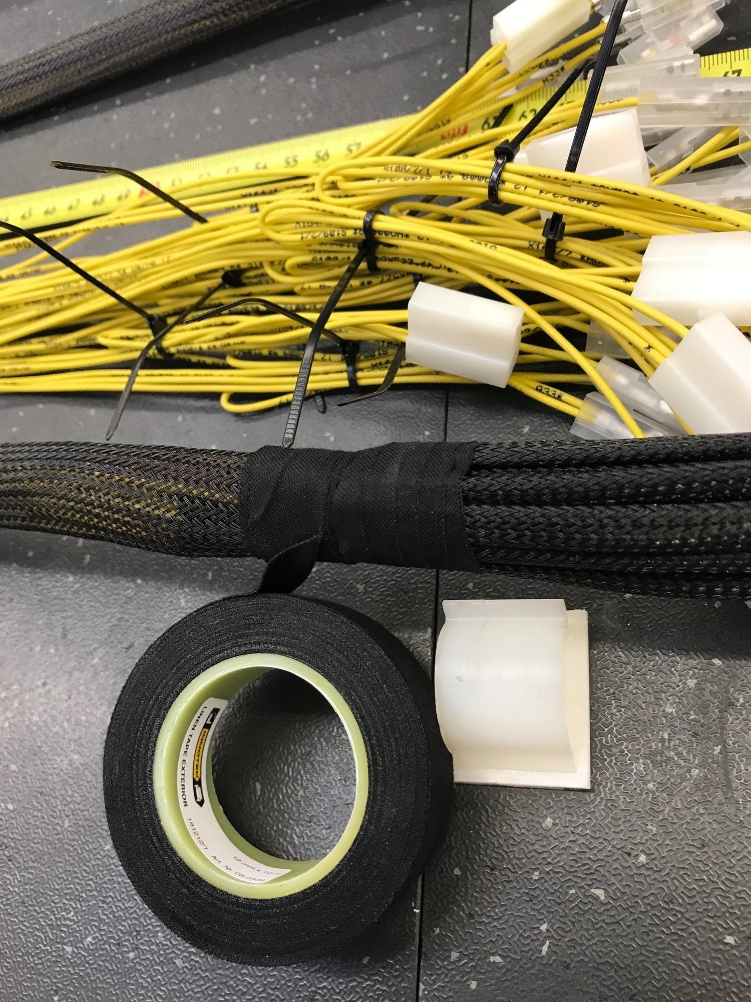 linen_tape_exterior_1_g1664-1