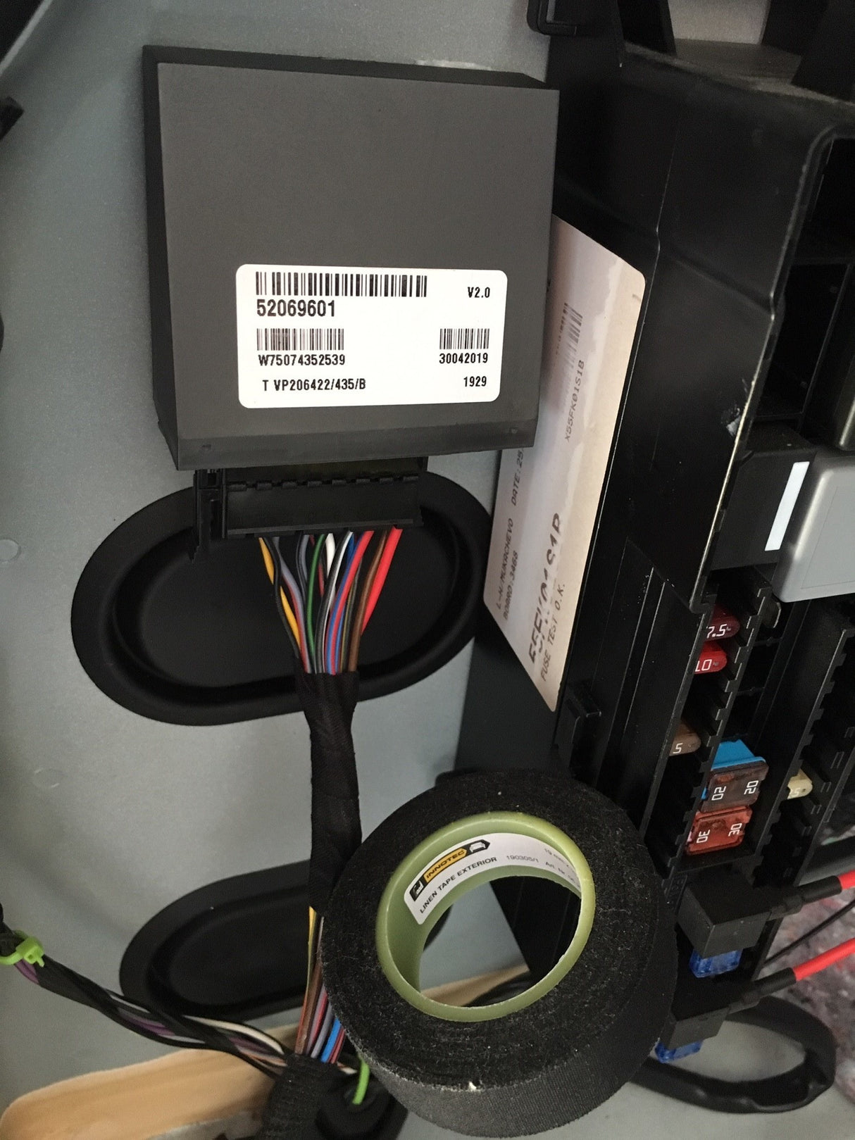 linen_tape_exterior_3_g1664-1