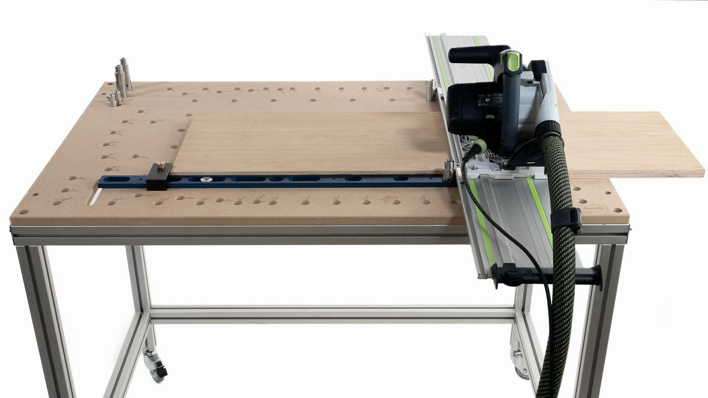 sa-vb-83bdFDHIEAnaWoC