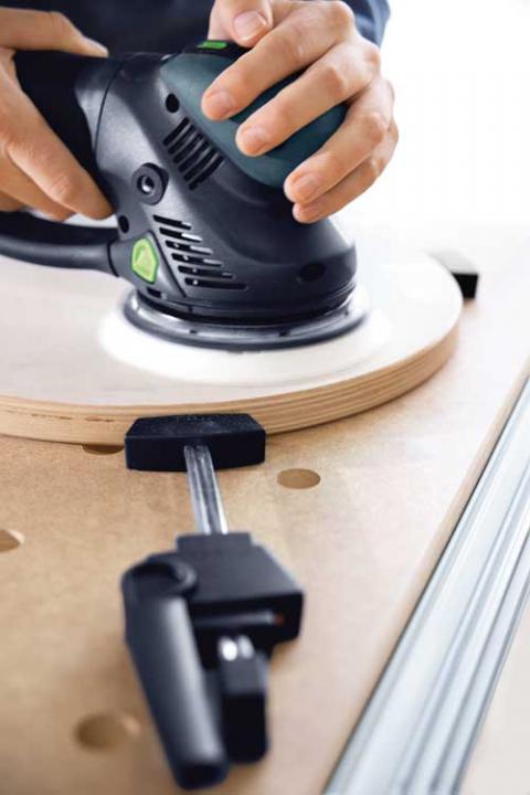 zoom__hb_mft3_495315_a_24aJoo96M0y7t3Gb