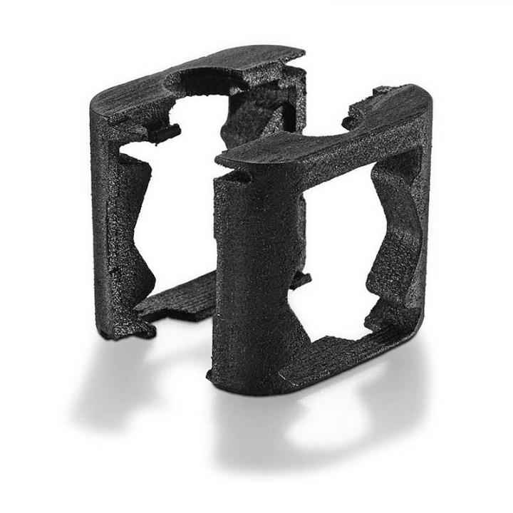 zoom_fr_svvd14_201498_z_01b