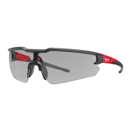 Milwaukee Schutzbrille grau kratzfest & beschlagfrei – Produktbild 1