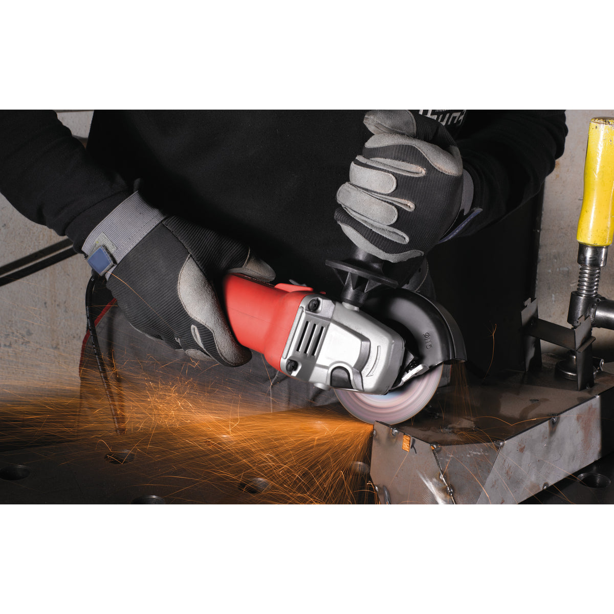 Milwaukee 1000 W Winkelschleifer AG10 - Produktbild 4