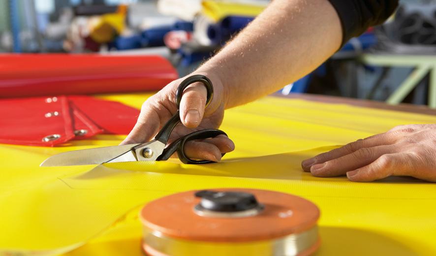 D860_work_man_yel_tarp_1__c75