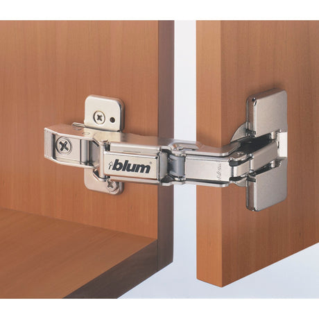 DV005-anwb_Clip_top_170_0pbSy9KW4xx02A