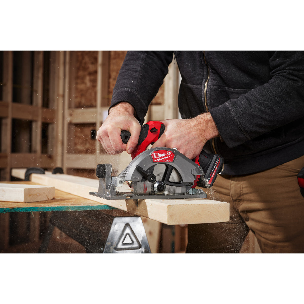Milwaukee M12 FUEL™ Akku-Handkreissäge M12FCS442 - Produktbild 10