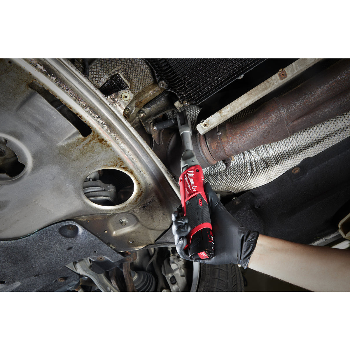 Milwaukee M12 FUEL™ 3/8"-Akku-Ratsche lang M12FIR38LR - Produktbild 12