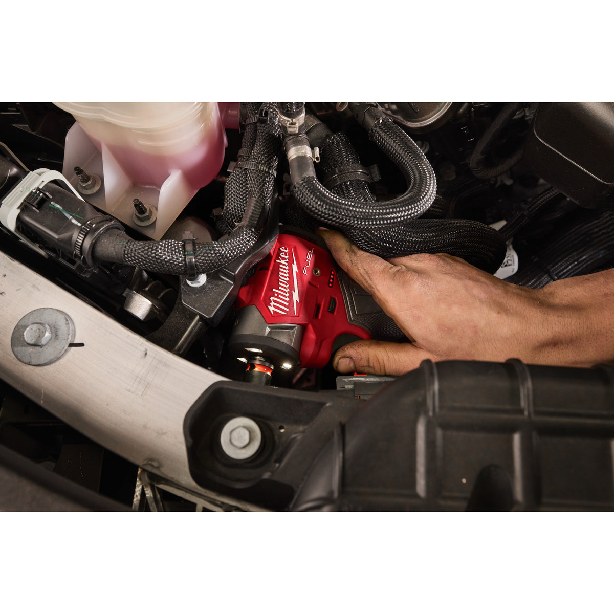 Milwaukee M12 FUEL™ 3/8˝-Akku-Schlagschrauber Vierkant mit Sprengring M12FSCIWF38 - Produktbild 8