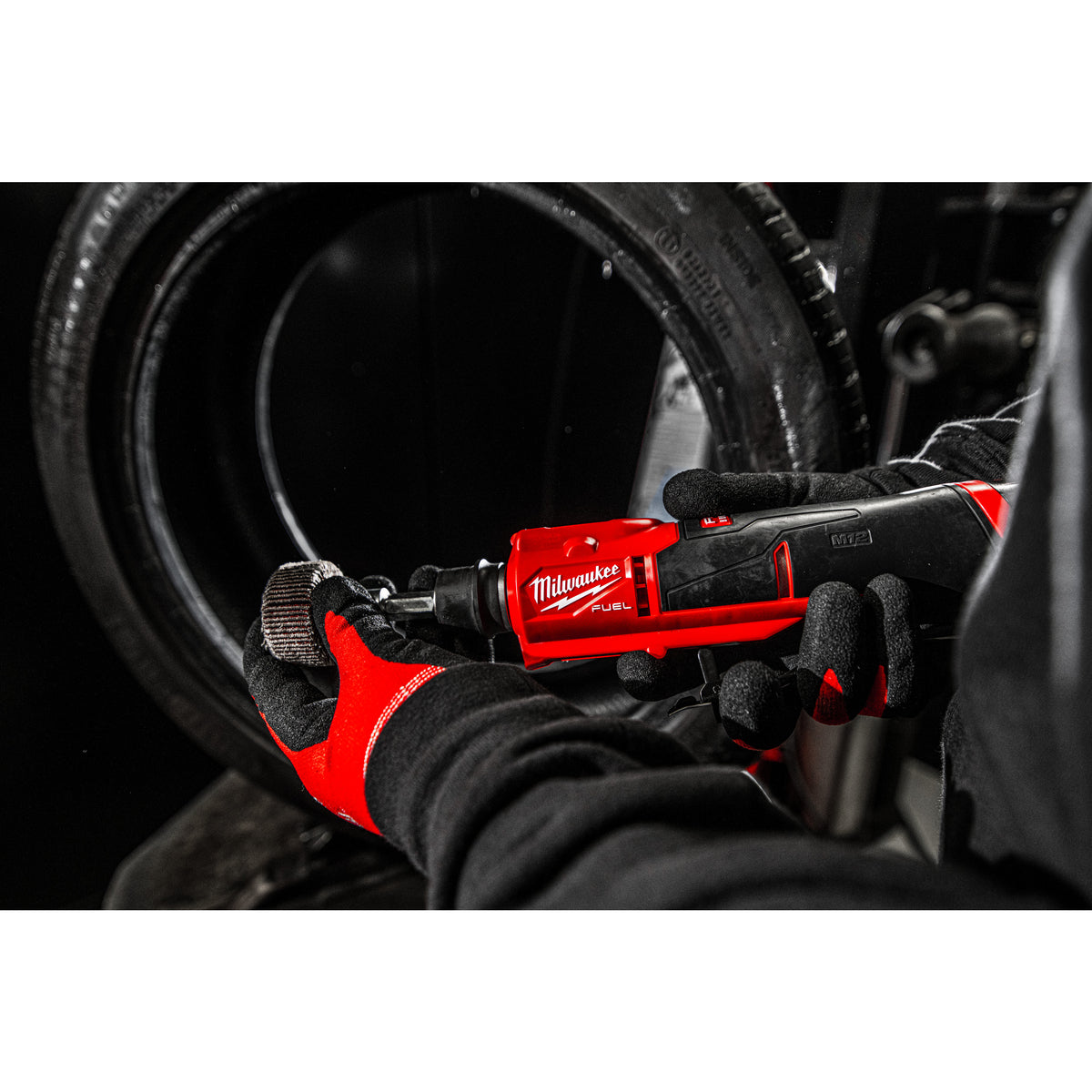 Milwaukee M12 FUEL™ Akku-Reifenaufraugerät M12FTB - Produktbild 9