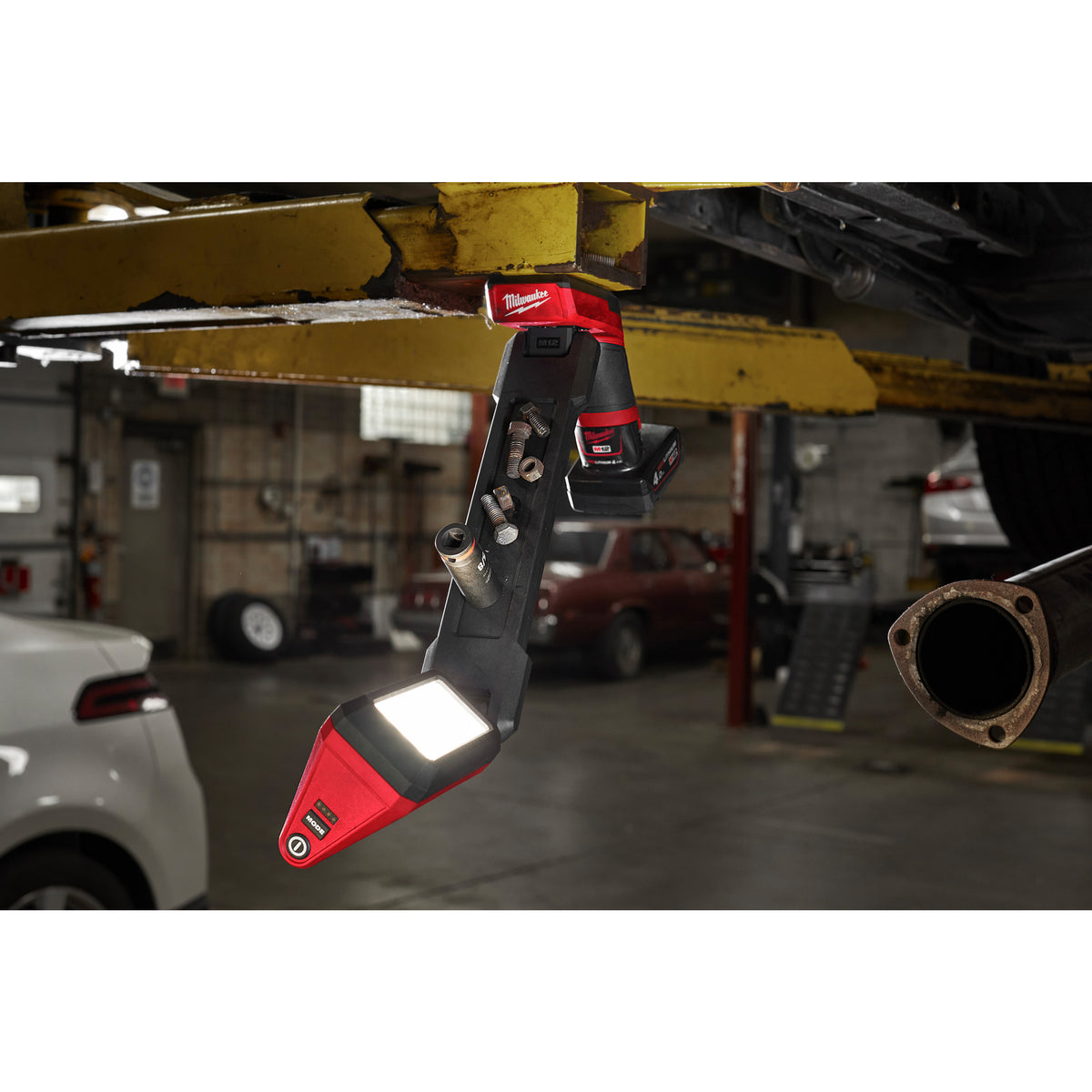 Milwaukee M12™ Akku-Unterbodenleuchte M12UCL - Produktbild 5