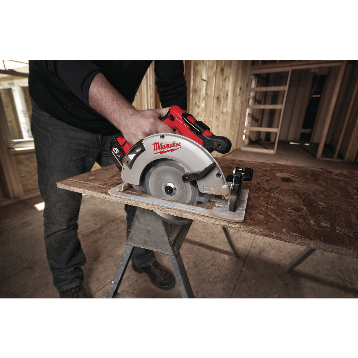 Milwaukee M18™ Bürstenlose Akku-Handkreissäge M18BLCS66 - Produktbild 8