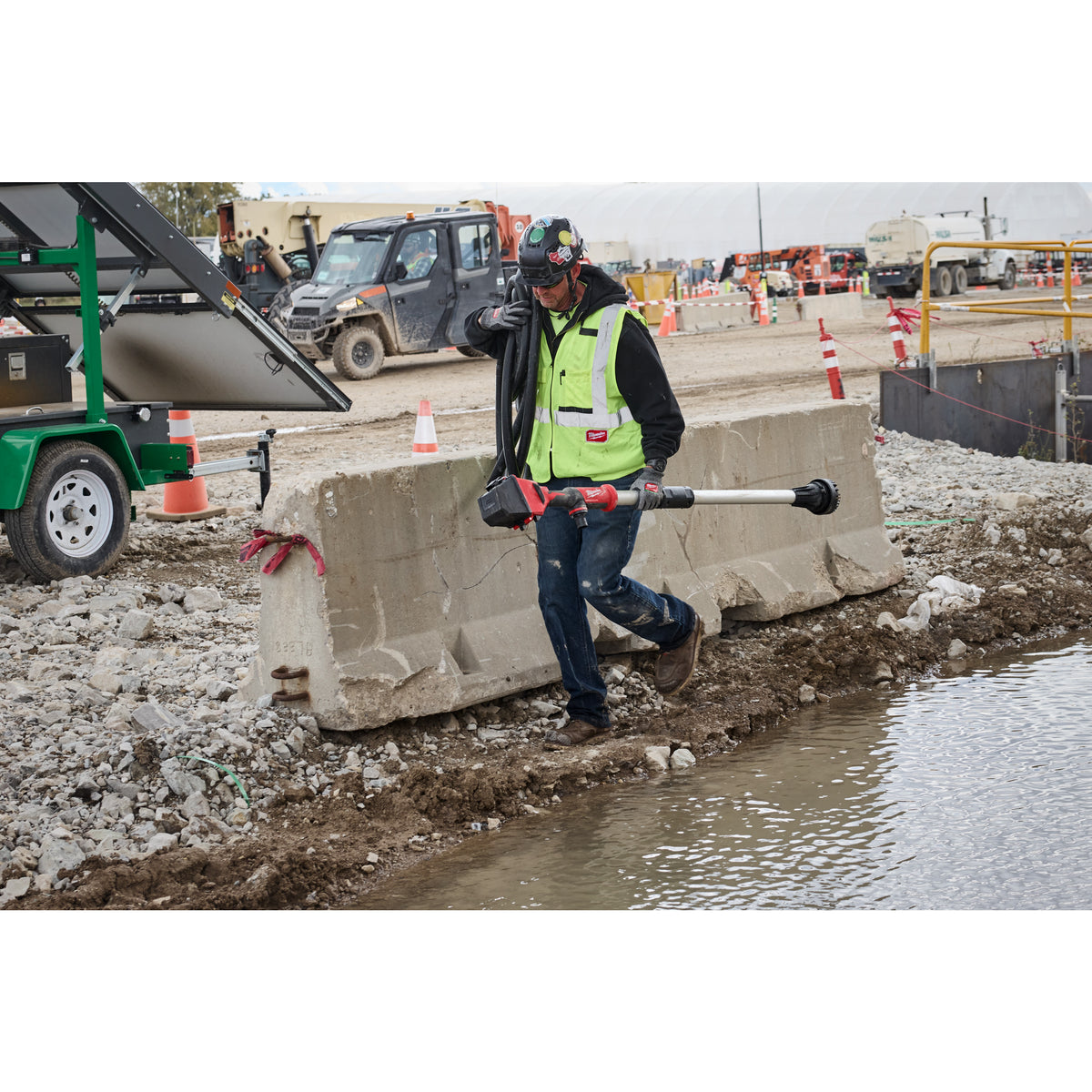 Milwaukee M18™ HYDROPASS™ Akku-Stabwasserpumpe M18BLSWP - Produktbild 12