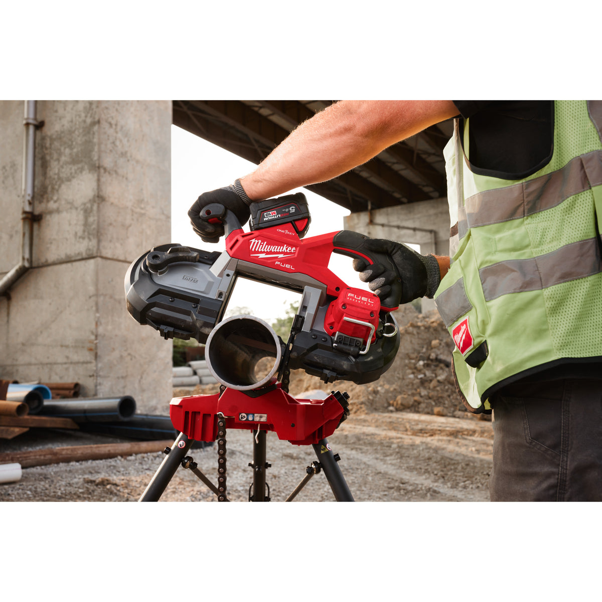 Milwaukee M18 FUEL™ Akku-Sicherheits-Bandsäge M18FBS127DO - Produktbild 9