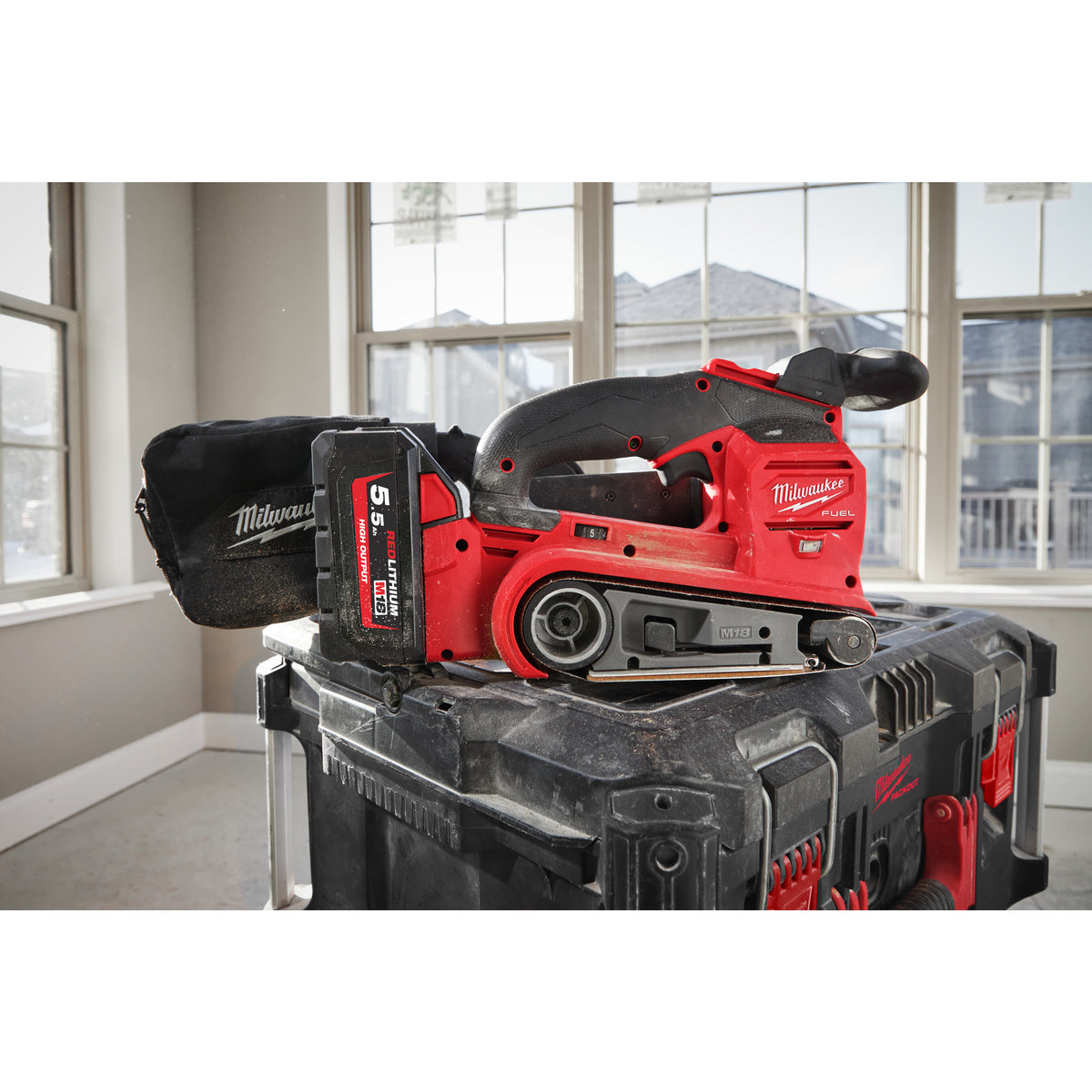 Milwaukee M18 FUEL™ Akku-Bandschleifer M18FBTS75 - Produktbild 10
