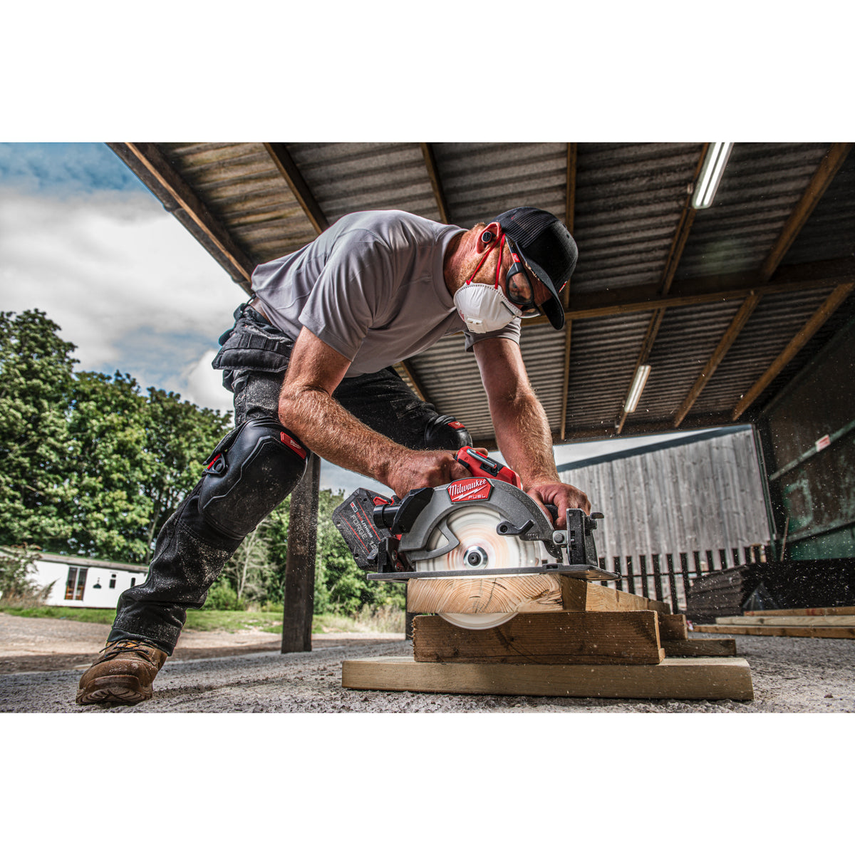 Milwaukee M18 FUEL™ Akku-Kreissäge M18FCS66GR3 - Produktbild 6