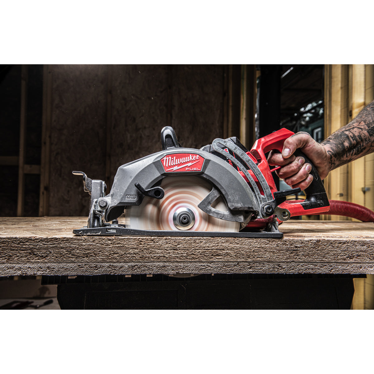 Milwaukee M18 FUEL™ Akku-Handkreissäge M18FCSRH662 - Produktbild 10