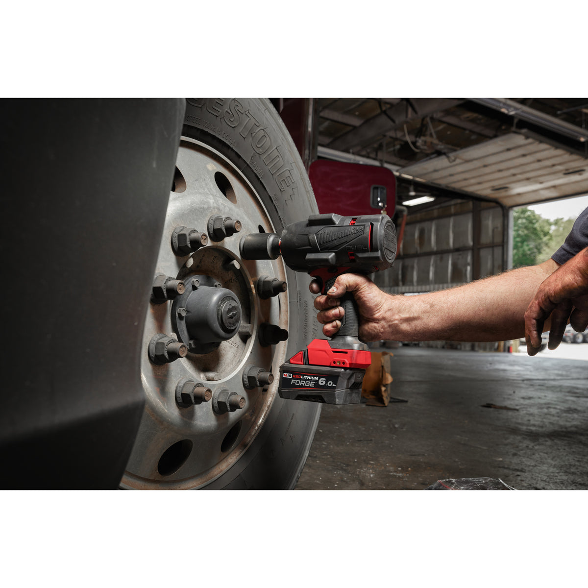 Milwaukee M18 FUEL™ 1/2"-Akku-Schlagschrauber M18FHIW2F12 - Produktbild 9