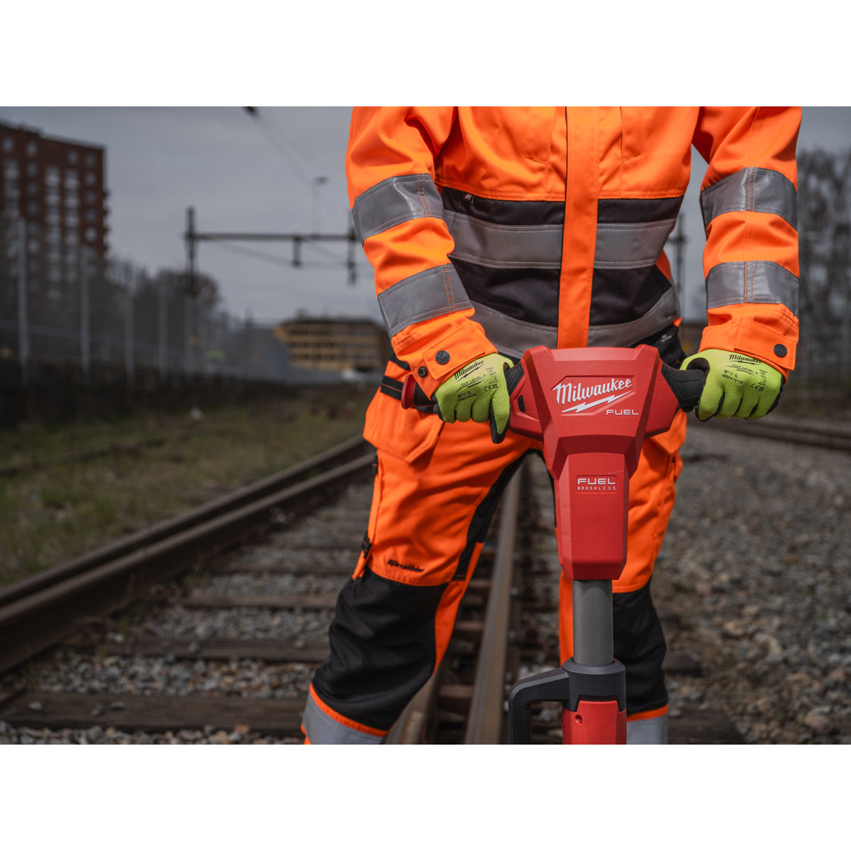 Milwaukee M18 FUEL™ 1" Akku-Schlagschrauber M18FHIWF1R - Produktbild 10