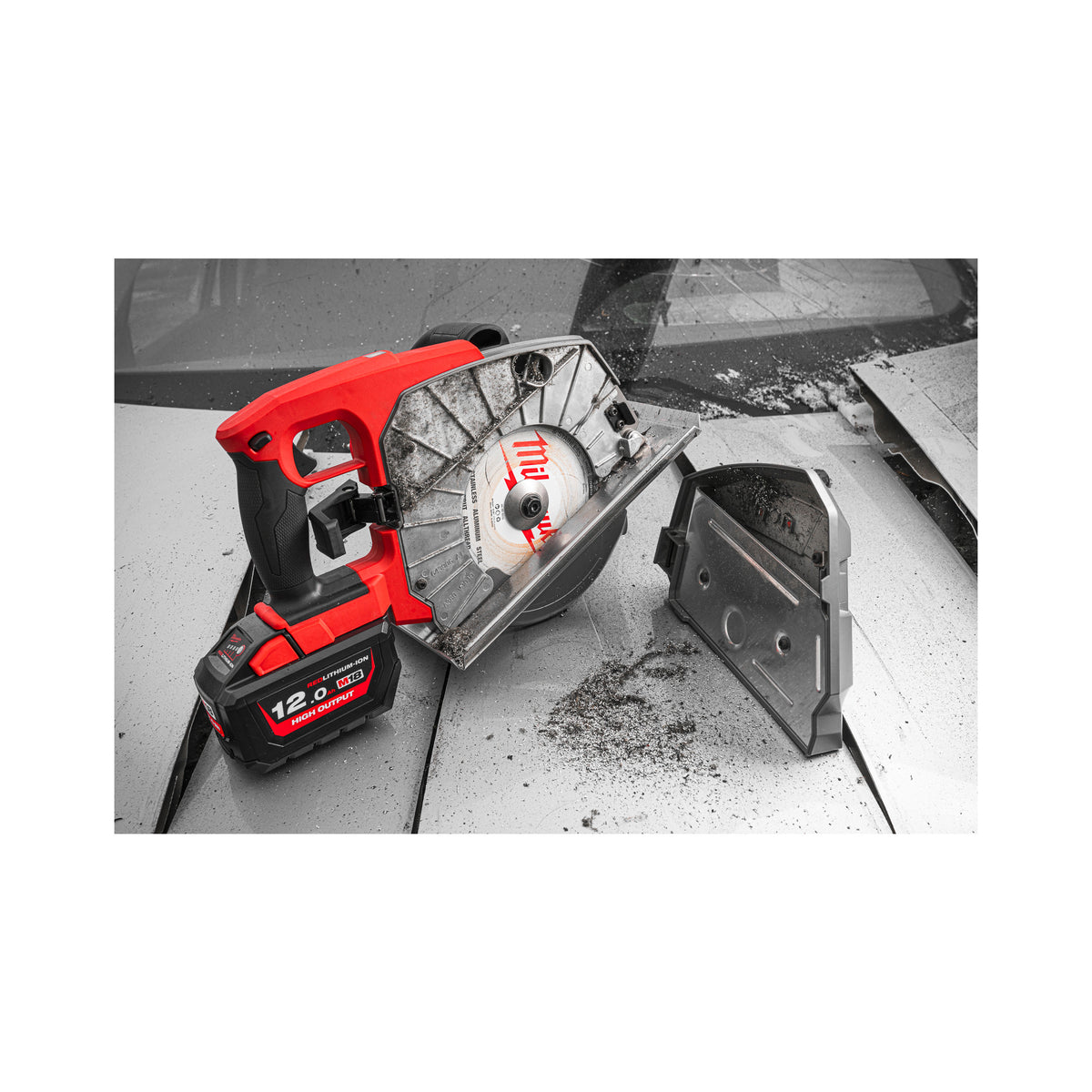 Milwaukee M18 FUEL™ Akku-Metallkreissäge M18FMCS66 - Produktbild 13