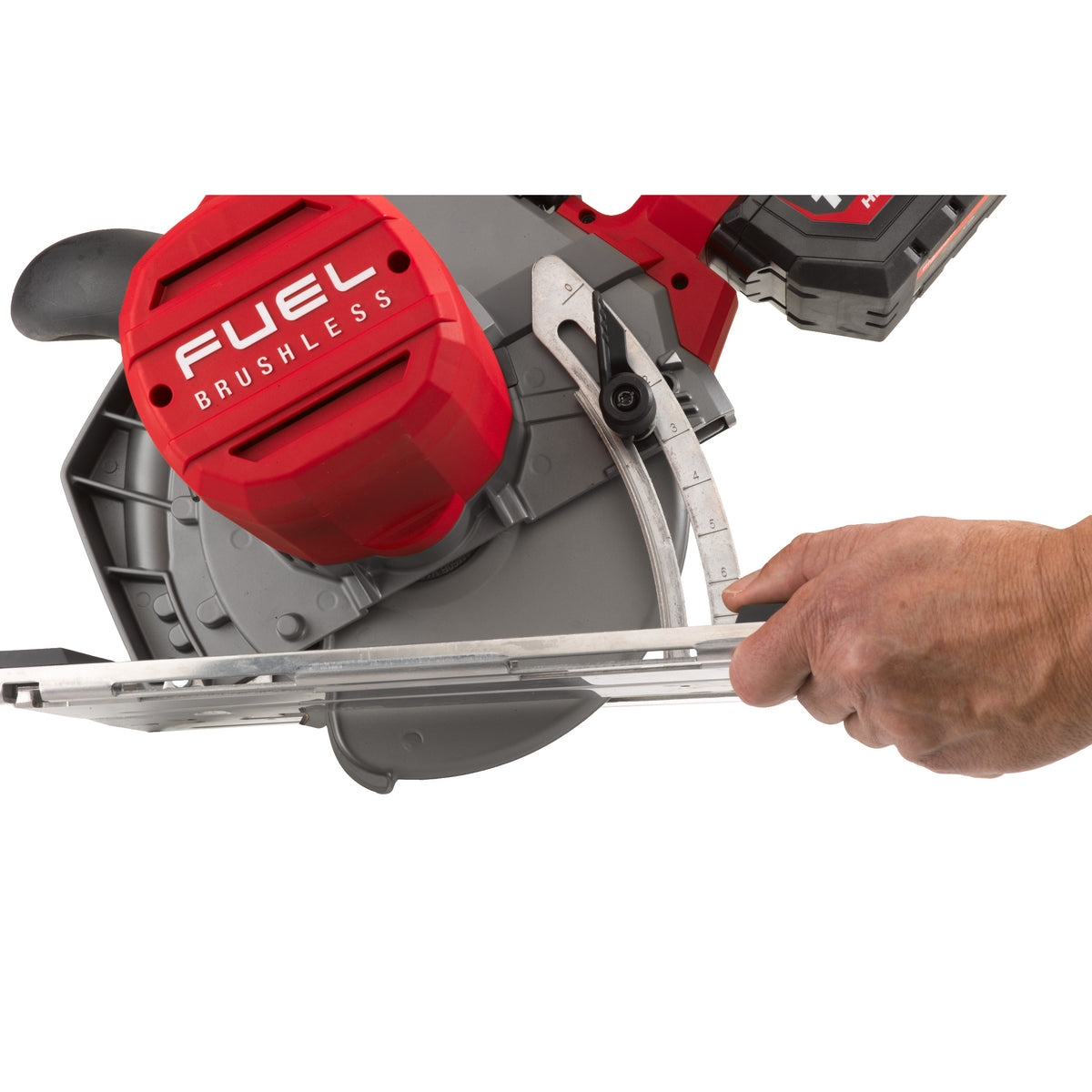 Milwaukee M18 FUEL™ Akku-Metallkreissäge M18FMCS66 - Produktbild 6