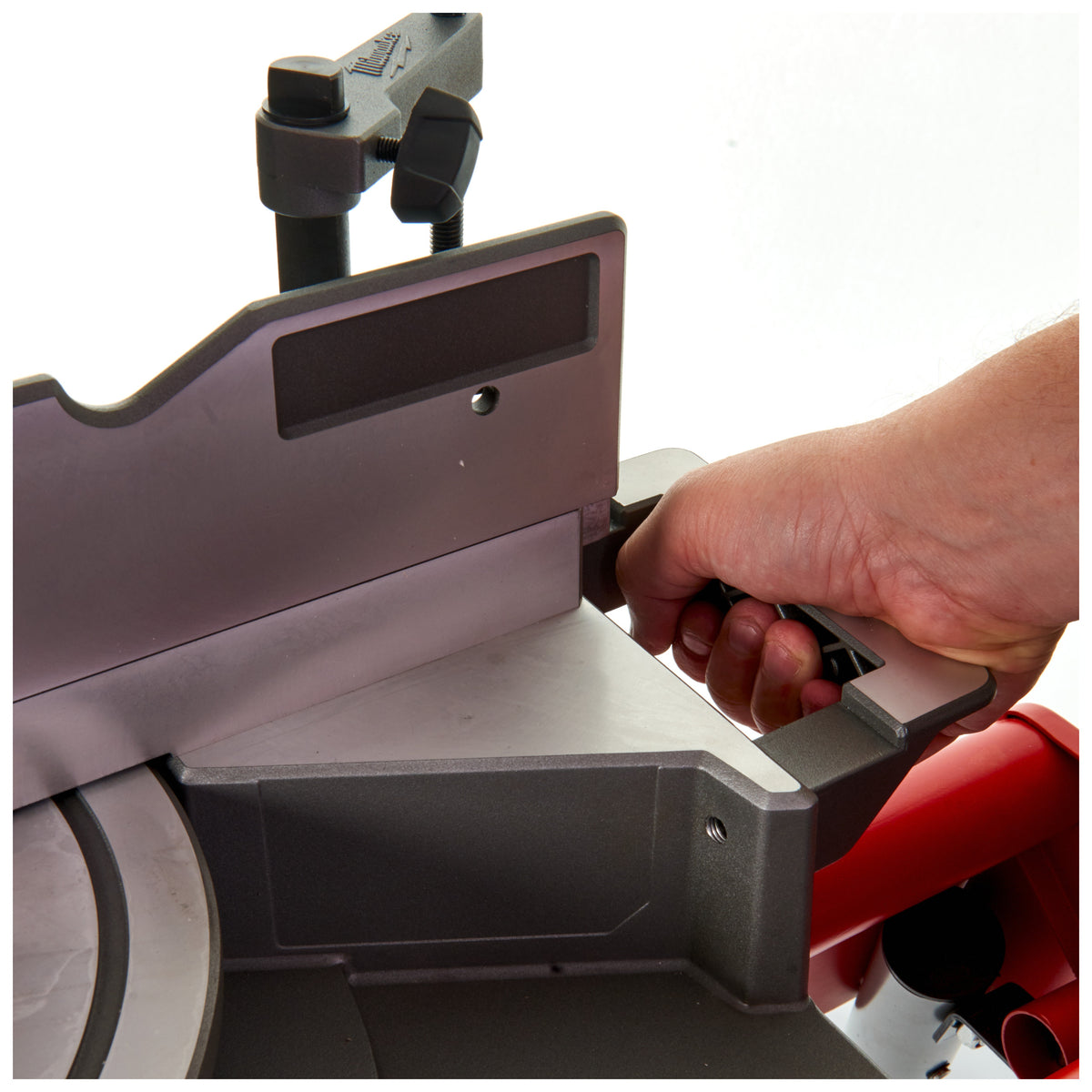 Milwaukee M18 FUEL™ Akku-Kapp- und Gehrungssäge M18FMS254 - Produktbild 8