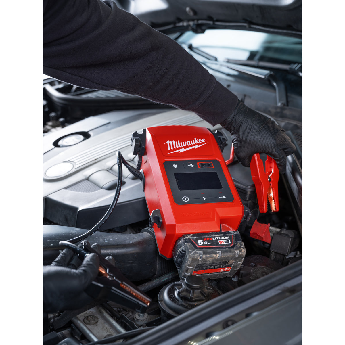 Milwaukee M18™ Akku-Starthilfe 2000 A M18JS2200 - Produktbild 8