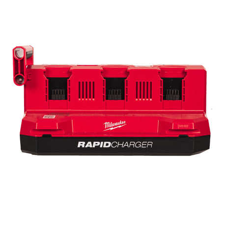 Milwaukee M18MPC6 M18 PACKOUT 6-fach Schnellladegerät – Produktbild 1